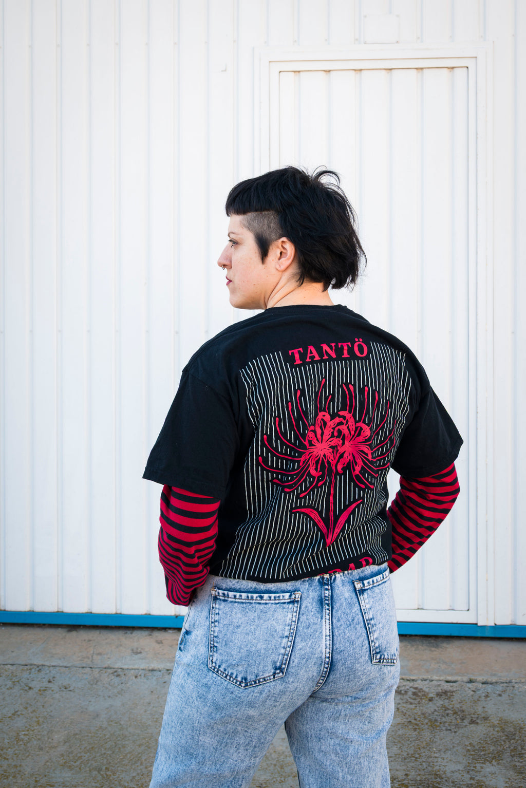 Camiseta Claridad Negra